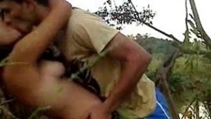 amateur couple fucking in the woods