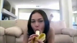 Aline aime la banane