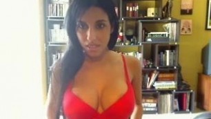 Gorgeous Latina Cam Show