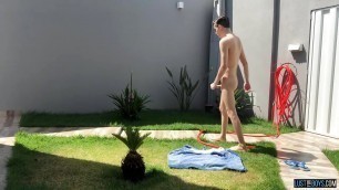 Adorable twink Henry Evans cums while masturbating outdoors